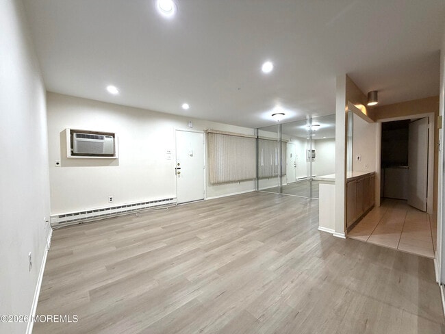 Photo - 111 Amberly Dr