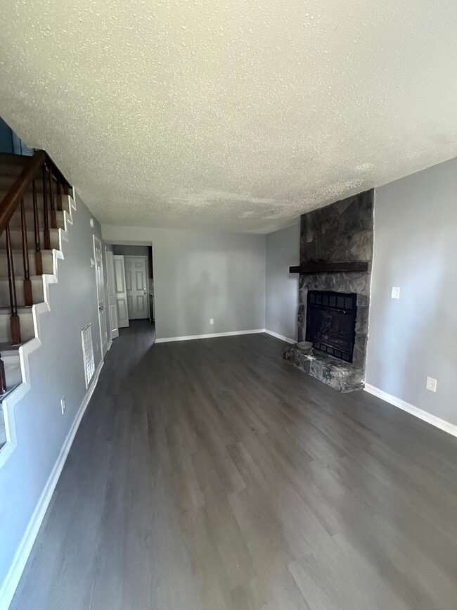 Photo - Platinum House LLC