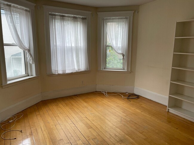 Photo - 294 Harvard St Apartments Unit 21