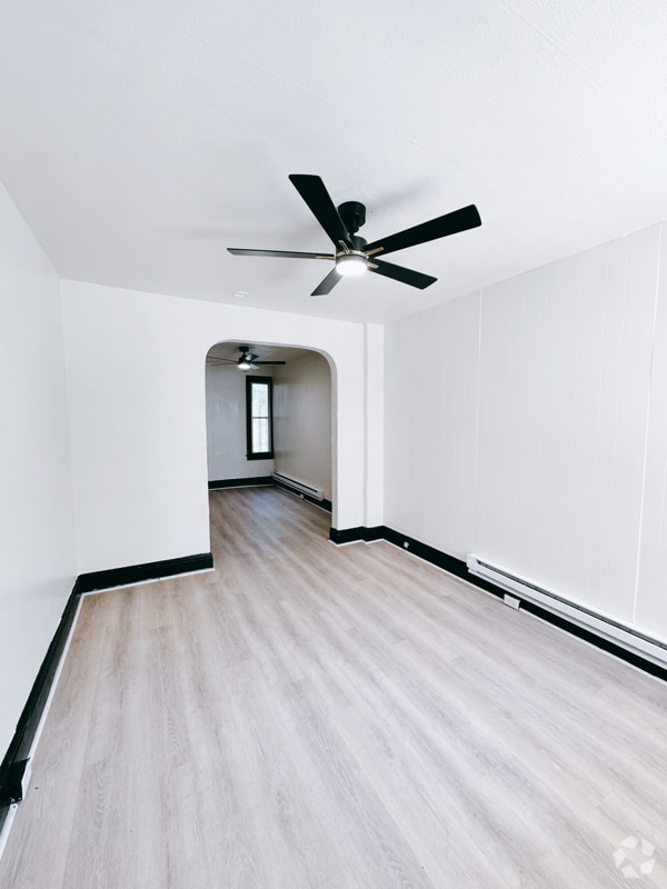 Building Photo - 663-667 W Mason Ave Unit 667-1 Rental