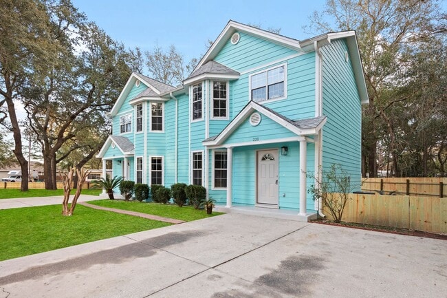 Photo - Beautifully Updated Townhouse in Niceville!