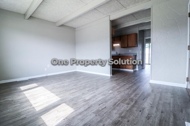 Photo - 1309 Logan St