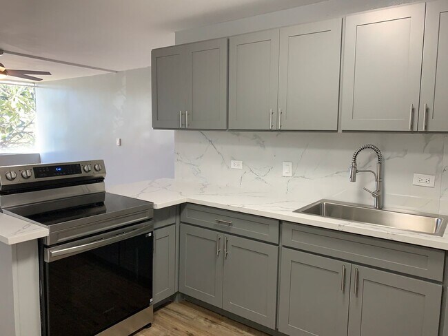 Photo - 2Bed/1.5Bth Remodeled fresh clean..like new move in ready now!