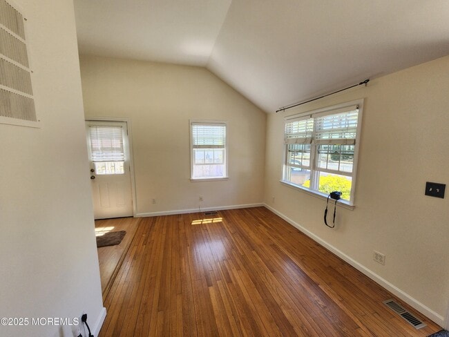 Photo - 21 Coolidge Dr