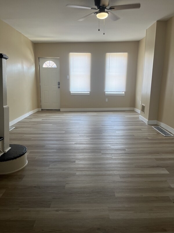Photo - 1936 Tasker St