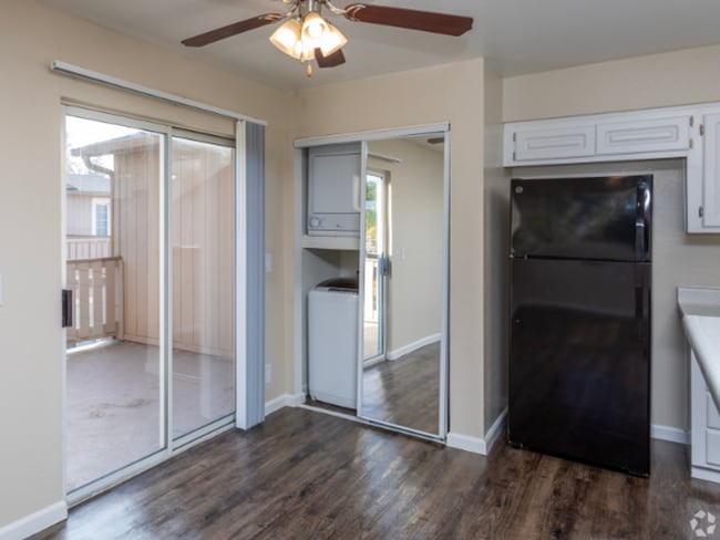 Photo - Foxwood Apartment Homes