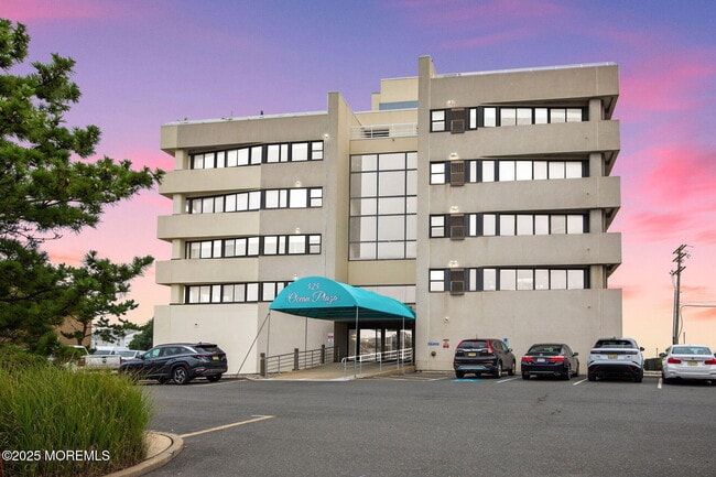 Building Photo - 525 Ocean Blvd Unit 206 Rental