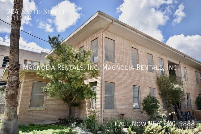 Photo - 204 S 7th St
