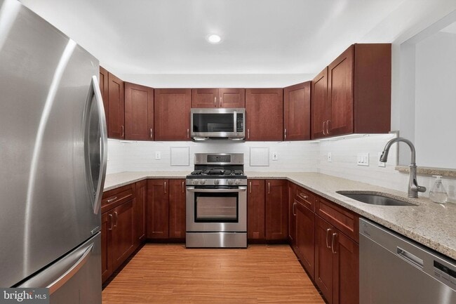 Building Photo - 20604 Cornstalk Terrace Unit 301