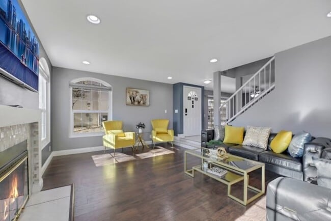 Photo - 7938 Cina Ave