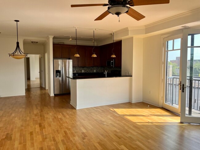 Photo - 370 Marshall Ave Unidad 503