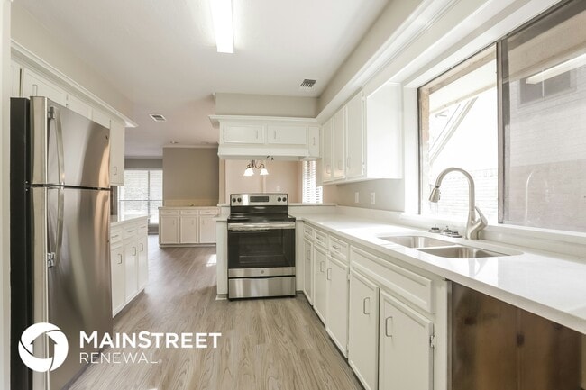 Photo - 1335 Westgreen Blvd