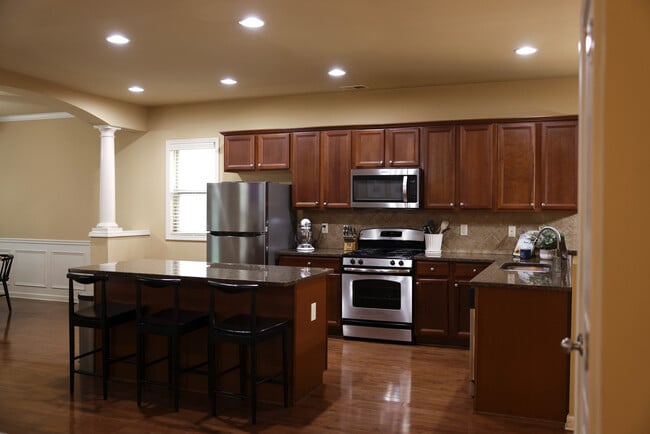 Photo - 3543 Archgate Ct