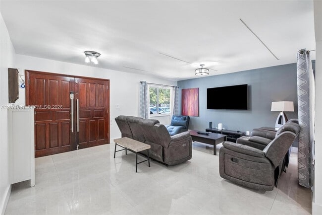 Photo - 2430 SW 22nd Terrace