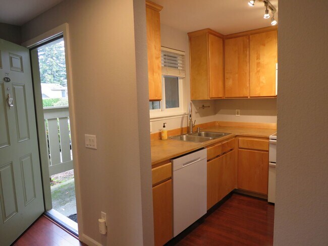 Photo - Juanita Townhome in Westwood Village ** 2bed/1.5 bath corner unit with Nice Private Backyard  $21...