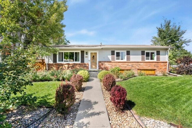 Building Photo - 1001 Ida Dr