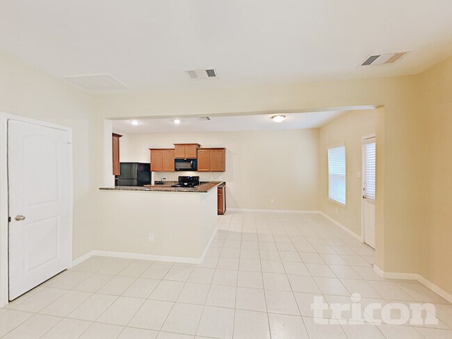 Photo - 600 Totem Trail Dr