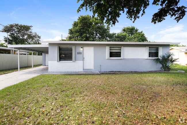 Building Photo - 1609 NW 16th St Rental
