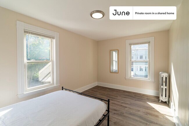 Photo - Room in Shared 7 bed/2 bath home Unit E