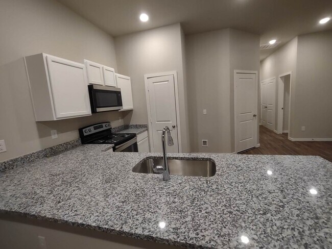 Photo - 2121 N Jayton Ave Unidad B