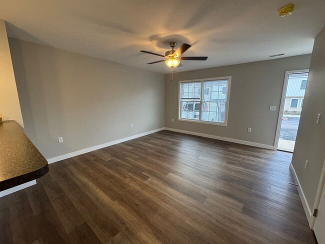 Photo - BRAND NEW HOME! 2 Suites with private baths