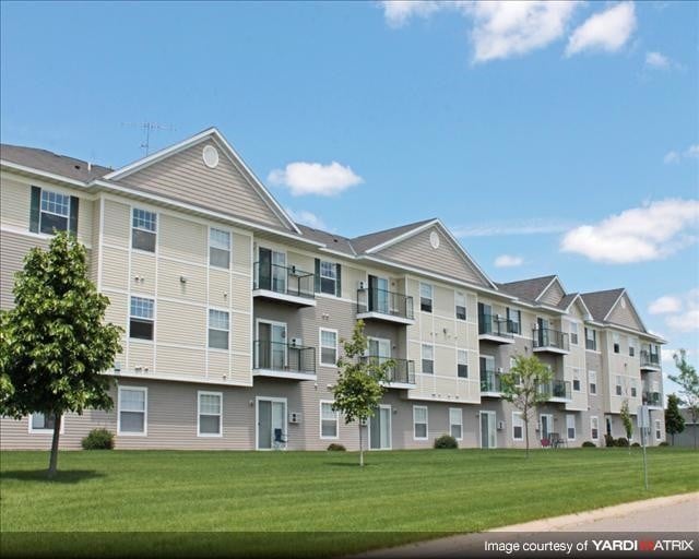 Cedar Ridge Apartments - Exterior