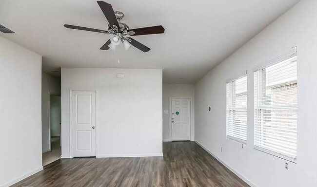 Photo - 6125 Harrah Ln