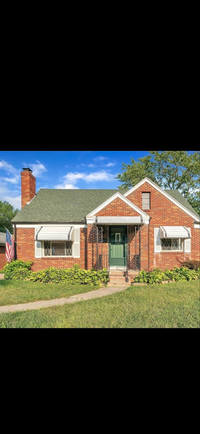 Building Photo - 3444 Saint Bernard Dr