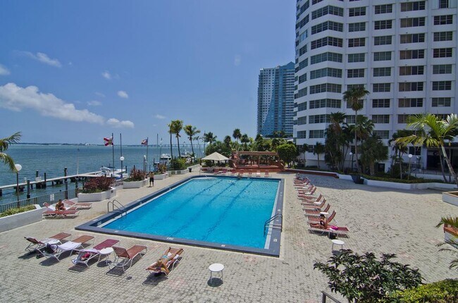 Photo - 905 Brickell Bay Dr Unit 1521