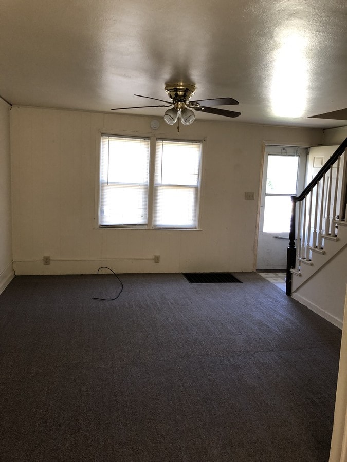 Photo - 727 S 30th St