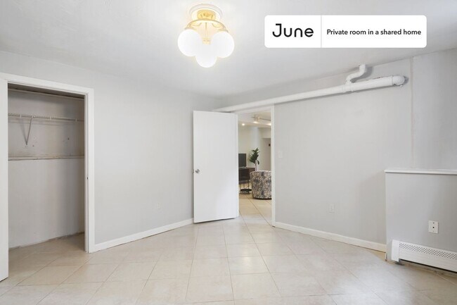 Photo - Room in Shared 6 bed/2 bath home Unidad D