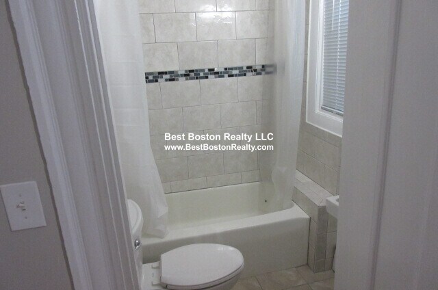 Photo - 26 John F. Kennedy St