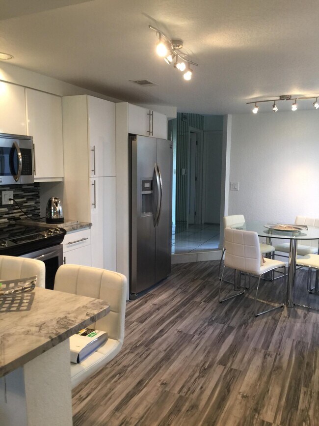 Photo - 7770 La Mirada Dr