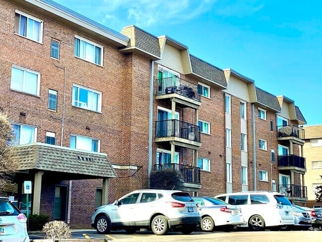 Building Photo - 4500 Beau Monde Dr Unit 101 Rental