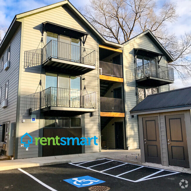 Building Photo - 1831 S 5th St W Unit Apt #5