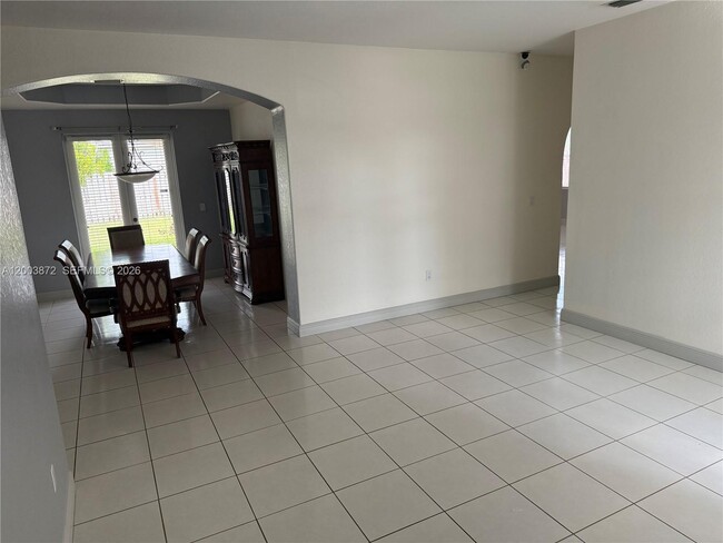 Photo - 17460 NW 89th Ave