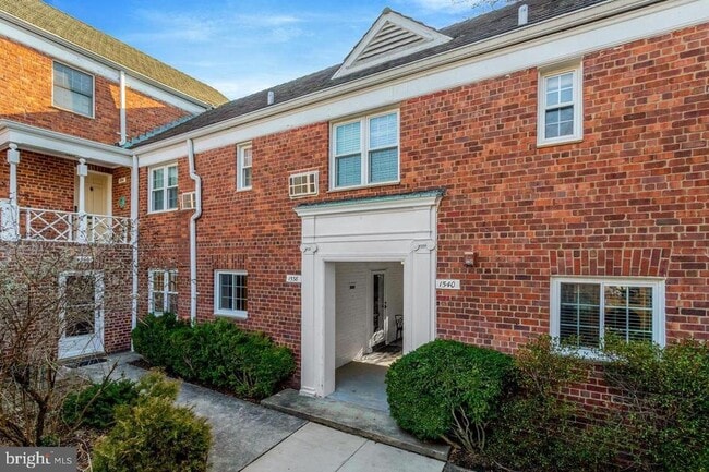 Photo - 1538 Mt Eagle Pl