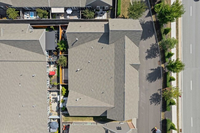 Photo - 441 Roebling Ct