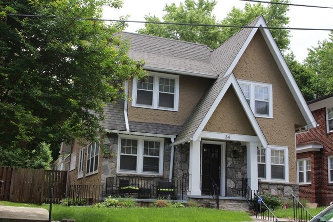 Building Photo - Central AVL - Updated Montford Beauty!