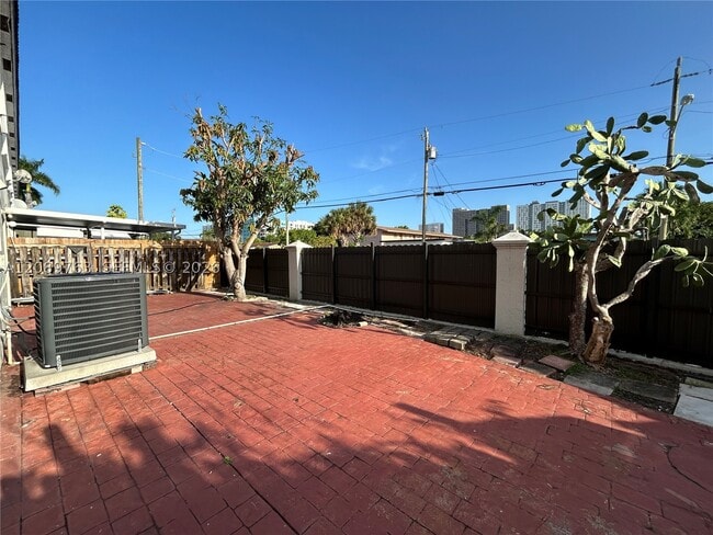 Photo - 130 SW 109th Ave