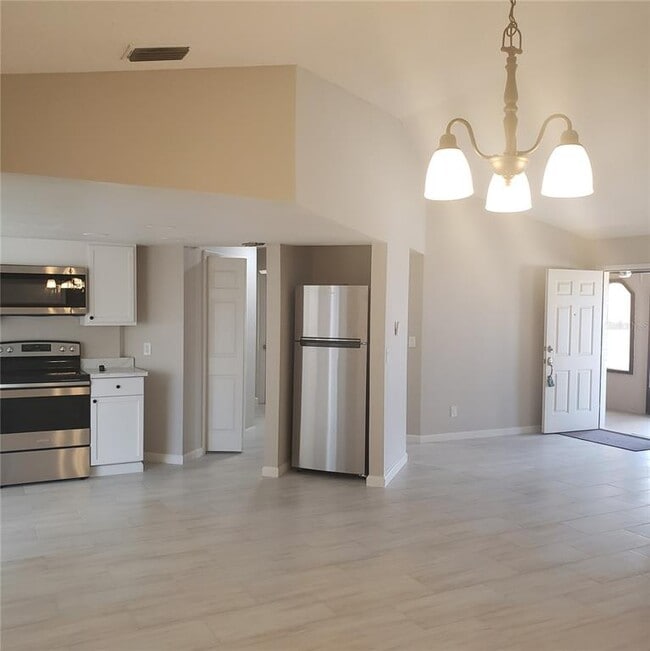 Photo - 13131 Lawrence St