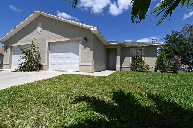 Photo - 613 SE 14th St