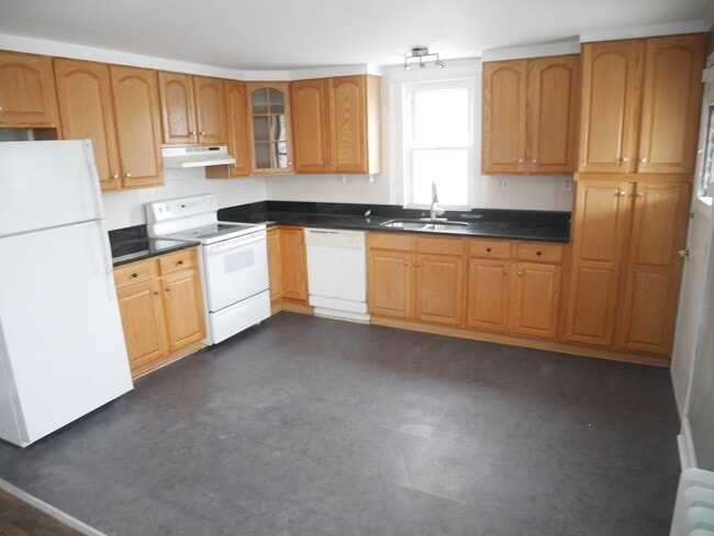 Photo - Corner Rowhouse Upper Unit-Canton, MD