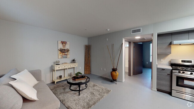 1HAB, 1BA - 700 ft²