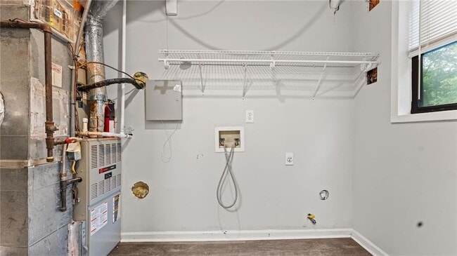 Photo - 1095 Mountain Springs Dr