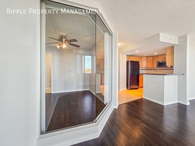 Photo - Fantastic 2 Beds+ Den, 2 Baths Apartment/Condo | No Pets Allowed Unit 1401