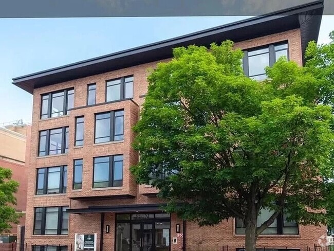 Building Photo - 801 N St NW Unit 801 N St NW Rental