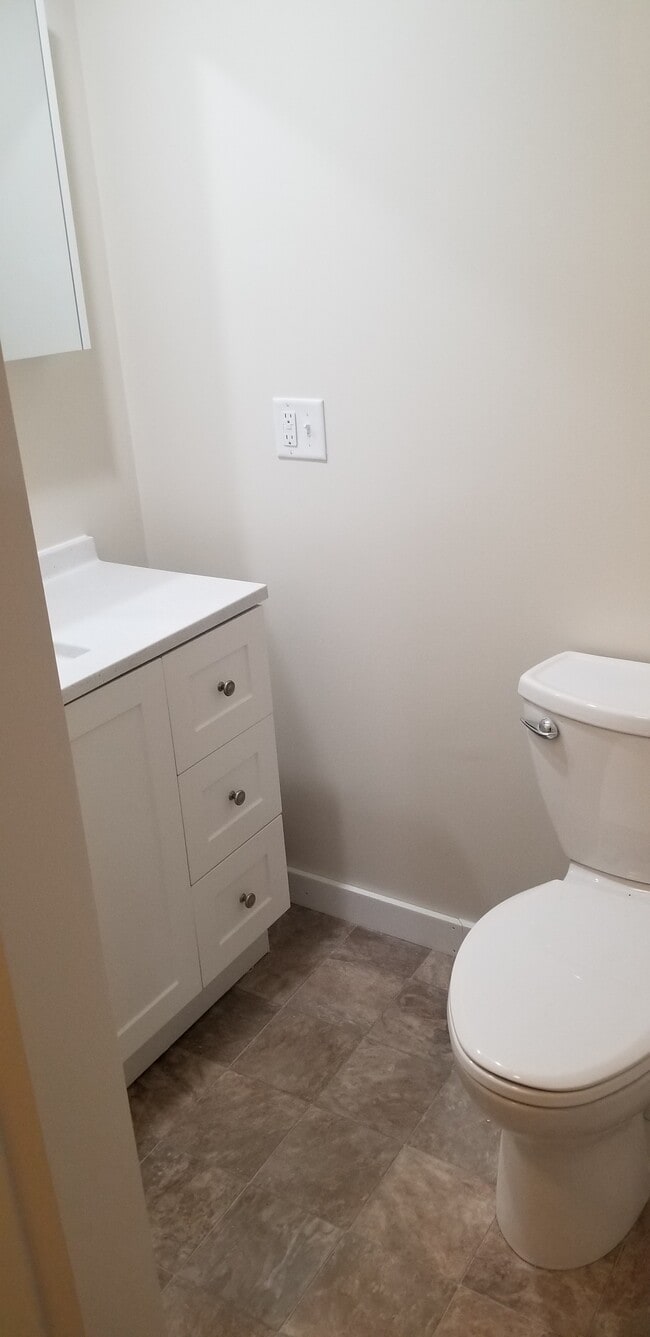 Vanity - 49 Washington Ave Unit 2R