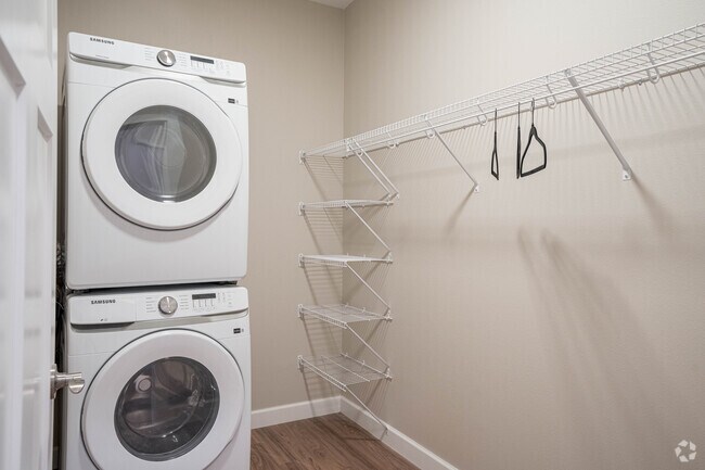 Lookout - 1BR+Den,1BA - 828SF - Laundry