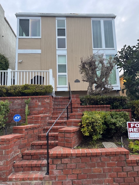 Front of House from Walkway St - 409 16th St House